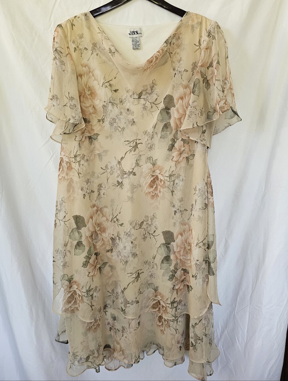Flowing cream floral chiffon dress